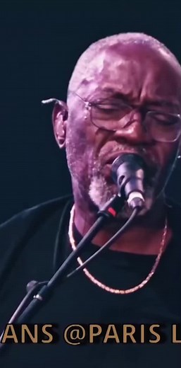 Kassav - Mwen Di Ou Awa: Live Performance