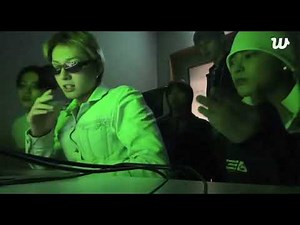 Martin revealed a demo of a song they made called "Cheeseballs" on Weverse Live.