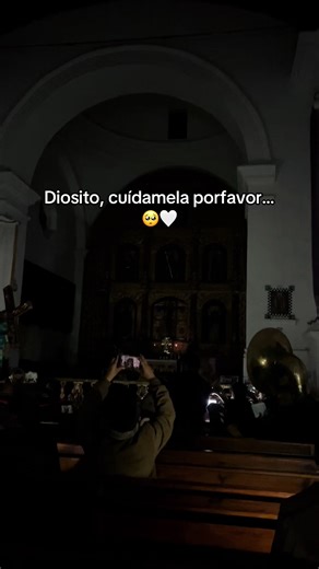 Diosito guíala y protégela, ella es una buena mujer…🥺🤍 #jesus #jovenescatolicos #oracion #Amor #orarporti