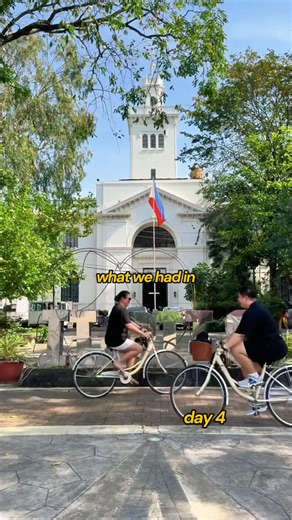 V & Ritz • trips, eats and tips on Instagram: "Here’s everything we had in Iloilo — Day 4✨ As a couple na walang itinerary 🤭 Our last full - and favorite- day, and we can definitely say this was one of the highlights of our Iloilo trip 🙌🏻 We started the day with a quick stroll around Calle Real - good thing @citadinesamigoiloilo offers free bikes! This was such a fun experience that you definitely shouldn’t miss 🚲 Places where we ate: 📍 Breakthrough Restaurant Iloilo 📍 Camiña Balay nga Bat