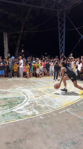 425K views · 7.2K reactions | Grabe ba cross legs!! #MavsPhenomenalBasketball #MavsMentality #MavsNation #nocpyrightinfringementintended #fbreels23 #fypviralシ #fypシ゚viral #fypシ #fb #basketball | Sean Ilan | Facebook