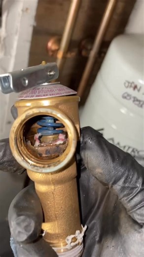 6.8K views | T&P swap out 欄欄#plumbing #plumber #plumbers #serviceplumver #replace #waterheater #fix #leak #repair #howto #beforeandafter #fyp #foryou #foryoupage | Masterplumbing | Facebook