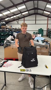 58K views · 866 reactions | Unboxing someone’s lost bag from the airport! #mysterybox #ecomkings #liquidation #ebayuk #reseller #ebay | EcomKings | Facebook