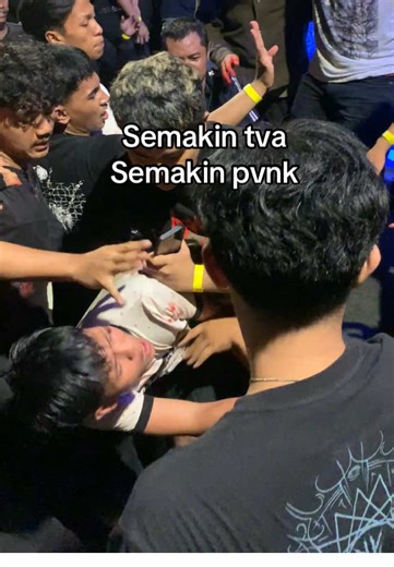 Sound monitor dadi keset #sukatani #sukatanipunk #terangbulankolektif #minigigs #gigskediri