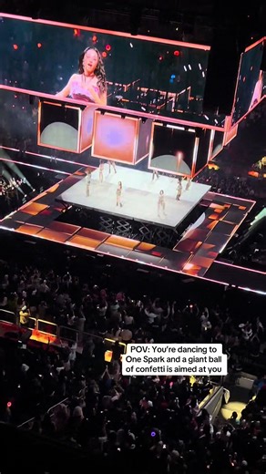 Misamo's Epic Confetti Moment at the Concert