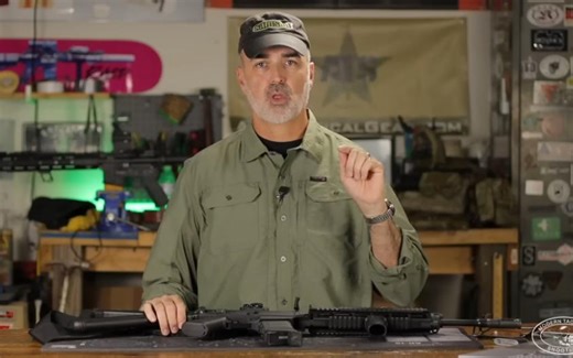 Sig 556 vs AR-15，射击性能对比，哪知你更喜欢？