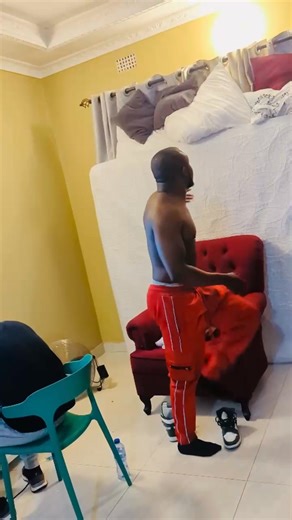 Nothing can stop us from making music, abana sound proof 😀 | Mix Machine