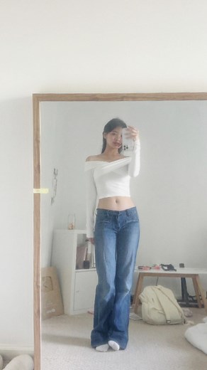 Alex Bondoc on Instagram: "What I wear in a week! Here are my daily outfits and outfits for uni. This was fun to make c: outfit #1 Top: @yesstyle Jeans: @luckybrand outfit #2 Top: Thrifted (tag was removed) Skirt: ? outfit #3 Top: @yesstyle Skirt: @yesstyle outfit #4 Bolero: @yesstyle Top: Thrifted Skirt: @yesstyle outfit #5 Top: @yesstyle Jeans: @luckybrand outfit #6 Top: Thrifted @bariii_rtw Skirt: Thrifted @freepeople outfit #7 Top: @yesstyle Skirt: Thrifted Qing Hua Shoes: @drmartensofficial