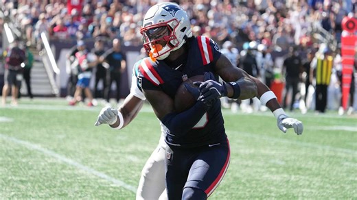 Stefon Diggs clears out middle of field for 33-yard gain vs. Panthers