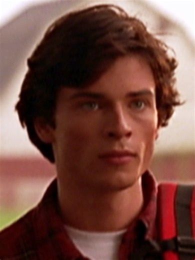 ANTES QUE VIRE MODINHA, EU SEMPRE FUI FÃ DO CLARK KENT. As 10 temporadas da série Smallville: As Aventuras do Superboy estão disponíveis. #smallville #netflix #tiktokmefezassistir #netflixbrasil