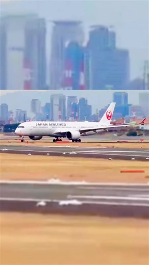 轟音のエアバスA350の迫力あるランディング