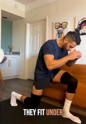 From workouts to daily life — your knees need support. These copper-infused compression knee sleeves help stabilize the joint, reduce stiffness, and support recovery without limiting movement. The non-slip design keeps them in place, while the lightweight fabric allows all-day wear. #theracopper #copperhealing #kneesleeves #kneepain #tiktokshopping