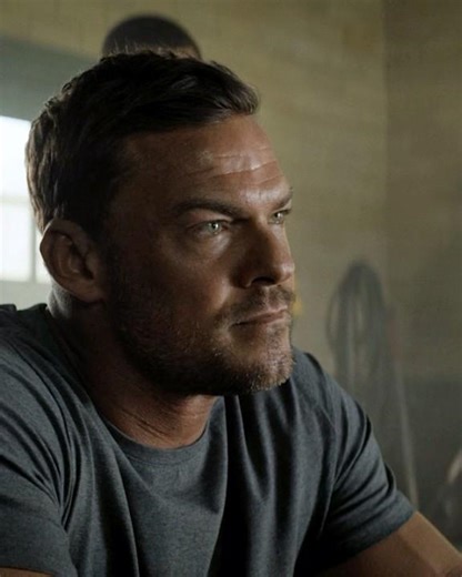 Did Jack Reacher’s 4 Straight Russian Roulette Shots in Jack Reacher Prove He’s Fearless—or Crazy?