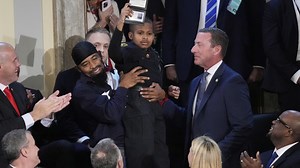 Trump makes 13-year-old cancer fighter an honorary Secret Service agent