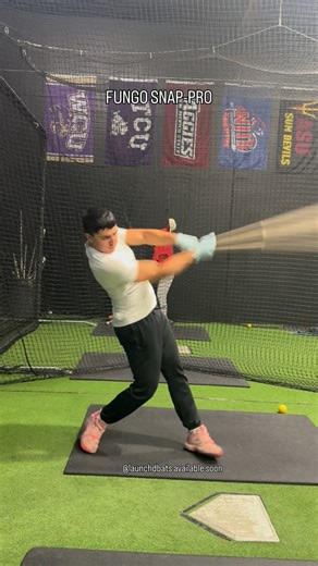 OPTIMAL POWER PERFORMANCE on Instagram: "Snap-pro handle is the only handle created to help improve wrist position, hand set up, and barrel turn. We will be releasing a full swing system with every purchase. Available soon! Follow @launchdbats and sign up in their bio for first drop!"