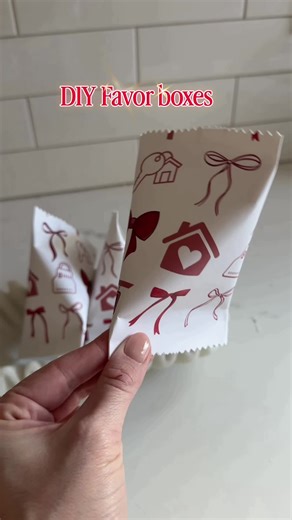 DIY Favor Boxes: Create Your Own Designs