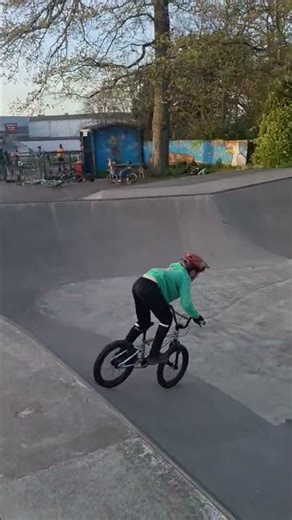 cool bmx tricks at skate park #sick