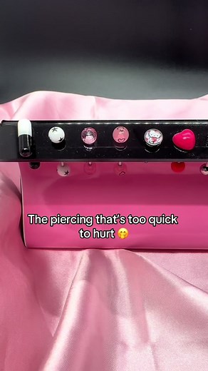 Too quick to hurt 💖 #bodyjewelry #bodypiercing #piercing #piercinglovers #piercingcheck #tonguering #tonguepiercings #tonguepierced