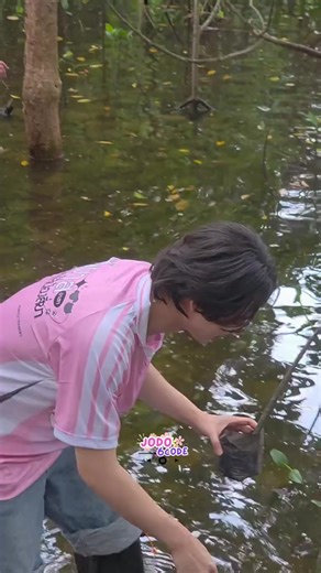Our precious boy planting trees and making the world a little greener 🌱💚 crd:on video🙏@bbasjtr #bbasjtr #bbasjtr99 #บาสหัสณัฐ #maxkybas #6code