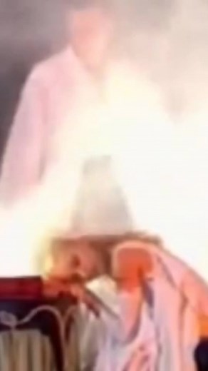 29K views · 135 reactions | Amazing levitation by Viktor Voitko #illusion #magic #liveshow #liveshow #magician | Las Vegas Magic Club | Facebook