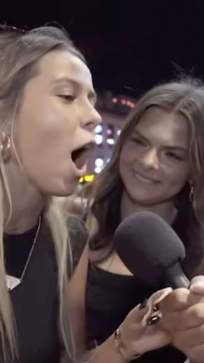 36K views · 59 reactions |  No me he resistido al #hawktuah #hawktuahgirl #blonde #fun #perfectgirl #funnyvideos #fail #dirtbike #motogirl #motogirls | Meteleseko | Facebook