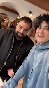 163K views · 2.1K reactions | Autograf de la rege  | RUX | Facebook