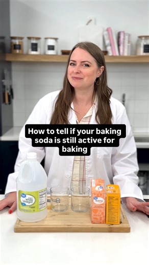 Time for chemistry with Jennie! 🤓🥼Ever wonder if your baking soda is still good to bake with? 🧁 Try this quick test! Mix a little baking soda with vinegar — if it fizzes and bubbles, it’s still active and ready to help your baked goods rise. ✨ Here’s why: baking soda (a base) reacts with the acid in vinegar to release carbon dioxide gas — that’s the fizz you see! In baking, that same reaction happens with ingredients like buttermilk, yogurt, or brown sugar to create lift and light texture. If