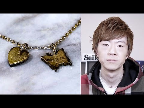 当時彼女にプレゼントしたアクセサリーが真っ黒です。