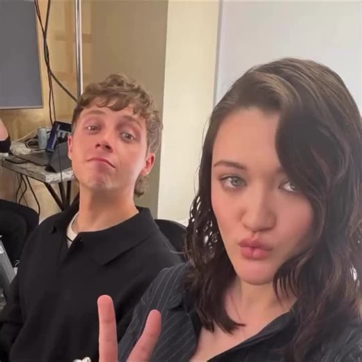 I hope she bullies him more this season Scp: underrated.scenes || #thepitt #denniswhitaker #trinitysantos #denniswhitakeredit #trinitysantosedit