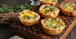 25 BEST Breakfast Appetizers To Brighten Up Your Mornings! 🍳