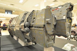 Fans makes Halo's Pillar of Autumn out of Lego