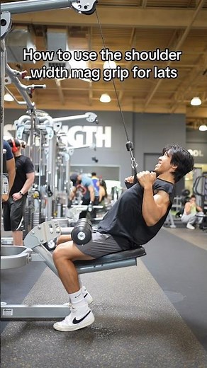 How to use the Mag Grip for Lat Pulldown