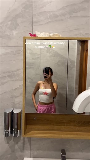 dont think twice its summer 🌺🌴 #swimwear #swimsuit ##twopiece #beach #summer #outfitideas