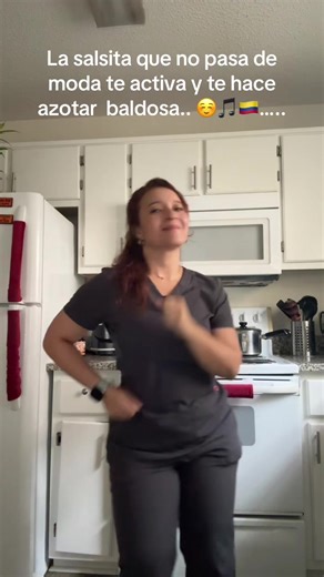 Llorarás y llorarás 🤭😅….#salsa y azotar baldosa #parati♥️ 🎵🎵🎵🇨🇴🎵🎵🎵…..