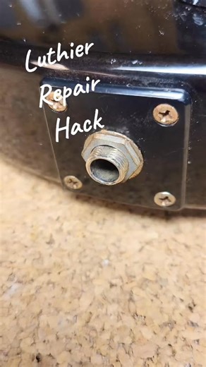 How repair a crackling guitar jack without replacing or using solvent cleaners.#luthier #guitarrepair #luthiery #guitarist #luthiersoftiktok #guitar #luthiertok | Jessica.violins