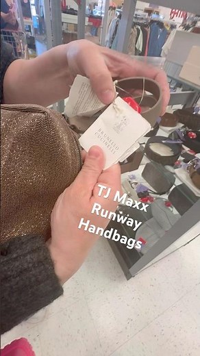 TJ MAXX RUNWAY HANDBAGS #tjmaxxfinds #tjmaxxdesignerhandbags #tjmaxxdesignerfinds