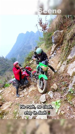 Narrow mountain road pass, no scratch at all 🚀