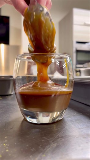Satisfy those sweet cravings and take your baking skills to the next level with Gordon Ramsay Academy’s indulgent chocolate desserts class 🍰🍫 | Gordon Ramsay Restaurants