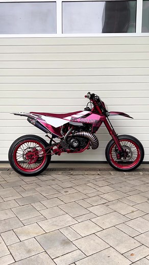 500cc Supermoto Bike Build with Ironman Decals