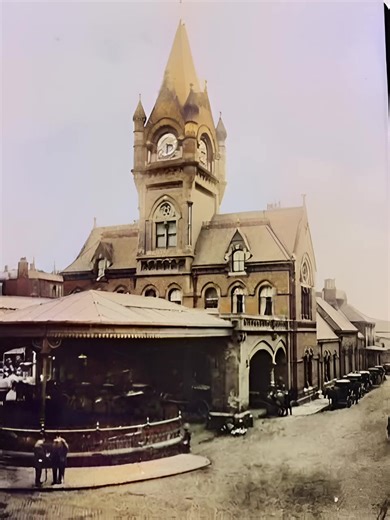 The original Sunderland Central Railway station building was constructed in 1879 alongside Monkwearmouth Bridge, which for the first time provided a railway link across the River and to Newcastle. The previous central railway station had been based on Burdon Road near Mowbray Park and the Town connected to the city of Durham through an East-West route encompassing the contemporary Metro line up to South Hylton. The original railway station building was ultimately destroyed after it was bombed in