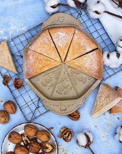 Martha Stewart Uses Our Shortbread Pans | Emerson Creek Pottery 's Handmade Pottery