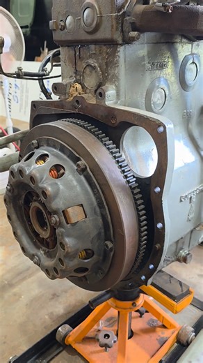 The FE35 has a lot of oil in the bell housing. #bundybearsshed #crcindustriesau | Bundy Bears Shed