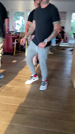 Rehearsals for #BackSync @lance @ajmcleanofficial @joeyfatone #byebyebye How’d AJ and I do?