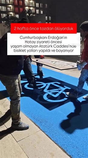 Medeniyetler Beşiğinde Yaşam on Instagram: "Demek ki istenilse şimdiye kadar biz çoktan tozdan çamurdan yıkımdan kurtulup insan gibi şartlarda insanca yaşamaya başlamıştık çoktan! Demek ki istenilse o konteyner kentlerdeki insanlar evlerine geçmiş o konteyner kentler kaldırılmış olurdu çoktan! Demek ki istense çok şey farklı olurdu… Ve şu anda yapılan her şey asfaltlar dahil inşallah kalıcıdır malüm 6 Şubat’ta dökülen asfalt Atatürk caddesinde bir hafta sonra sökülmüştü! Birilerinin ayağına çamu
