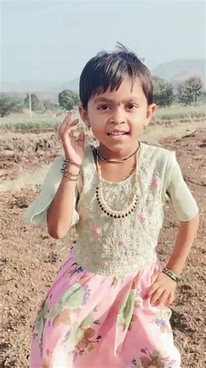 Mama tuni por la mobile layna मामा तुनी पोरला मोबाईल लयना #ahiranireels #khandeshireels ahirani song