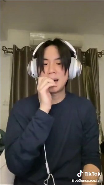 หึ้ยยทุกคนรู้ ทุกคนเห็น คือเค้าอ้อนกันอ่ะ🧐🧐#บุ๋นเปรม #กองกำลังบุ๋นเปรม #อมยิ้มของบุ๋นไออุ่นของเฮีย #เล้าหมูของคุณเปรม #bb0un #prem_space #bounprem