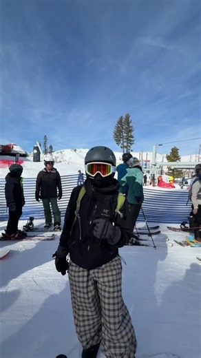 Hey guys it’s me ski guy yup it’s me grace #skiguy #facereveal | face reveal guy