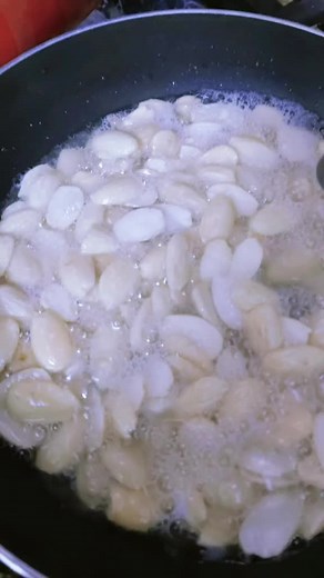 Sautéing Garlic Cloves: A Simple Cooking Process