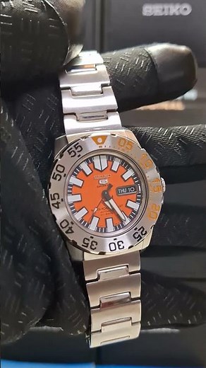 seiko baby monster orange snzf
