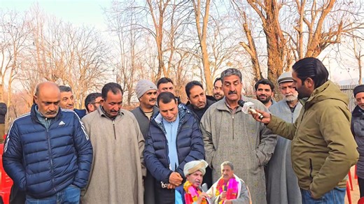 #Watch Ahsan-ul-Haq joined the National Conference under the leadership of Gulmarg MLA Farooq Ahmad Jknc Gulmarg Constituency Farooq Ahmad Shah Omar Abdullah Miss Sakina Itoo-NC Noorabad NC North Kashmir Mehbooba Mufti Iqbal Nabi NC warriors Block Manzgam | Journalist Ubaid